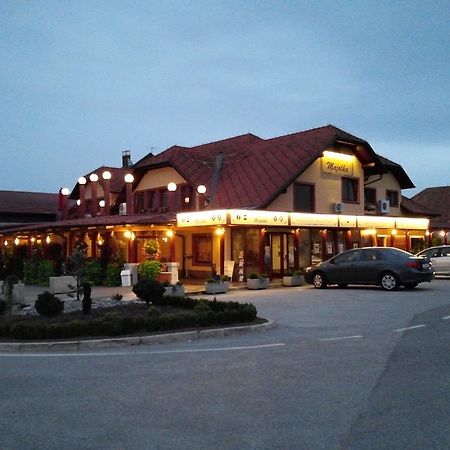 Motel Majolka Ptuj Bagian luar foto