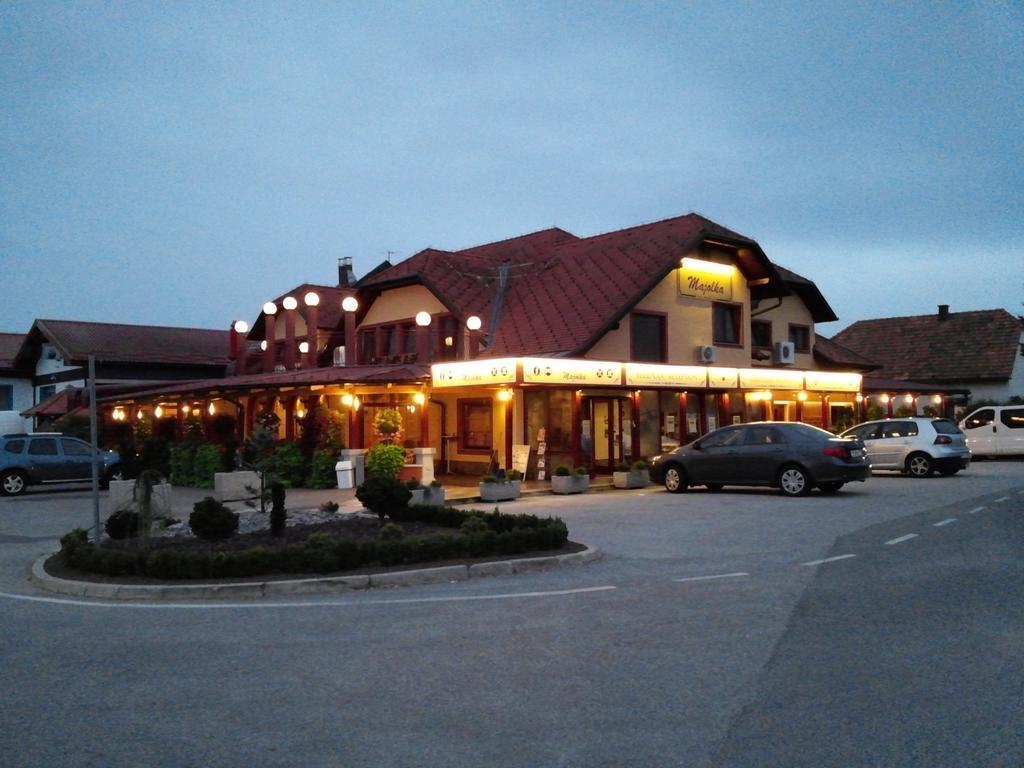 Motel Majolka Ptuj Bagian luar foto
